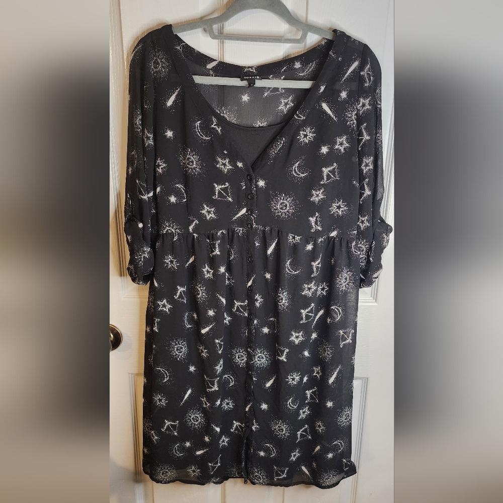 Torrid Black and White Constellation Cuffed Sleeve Mini Dress